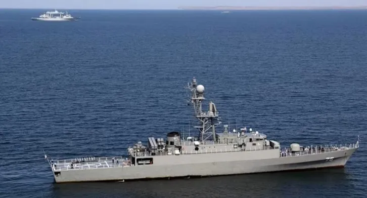 ইরানি যুদ্ধজাহাজে মার্কিন সাবমেরিন হামলায় নিহত ৮০